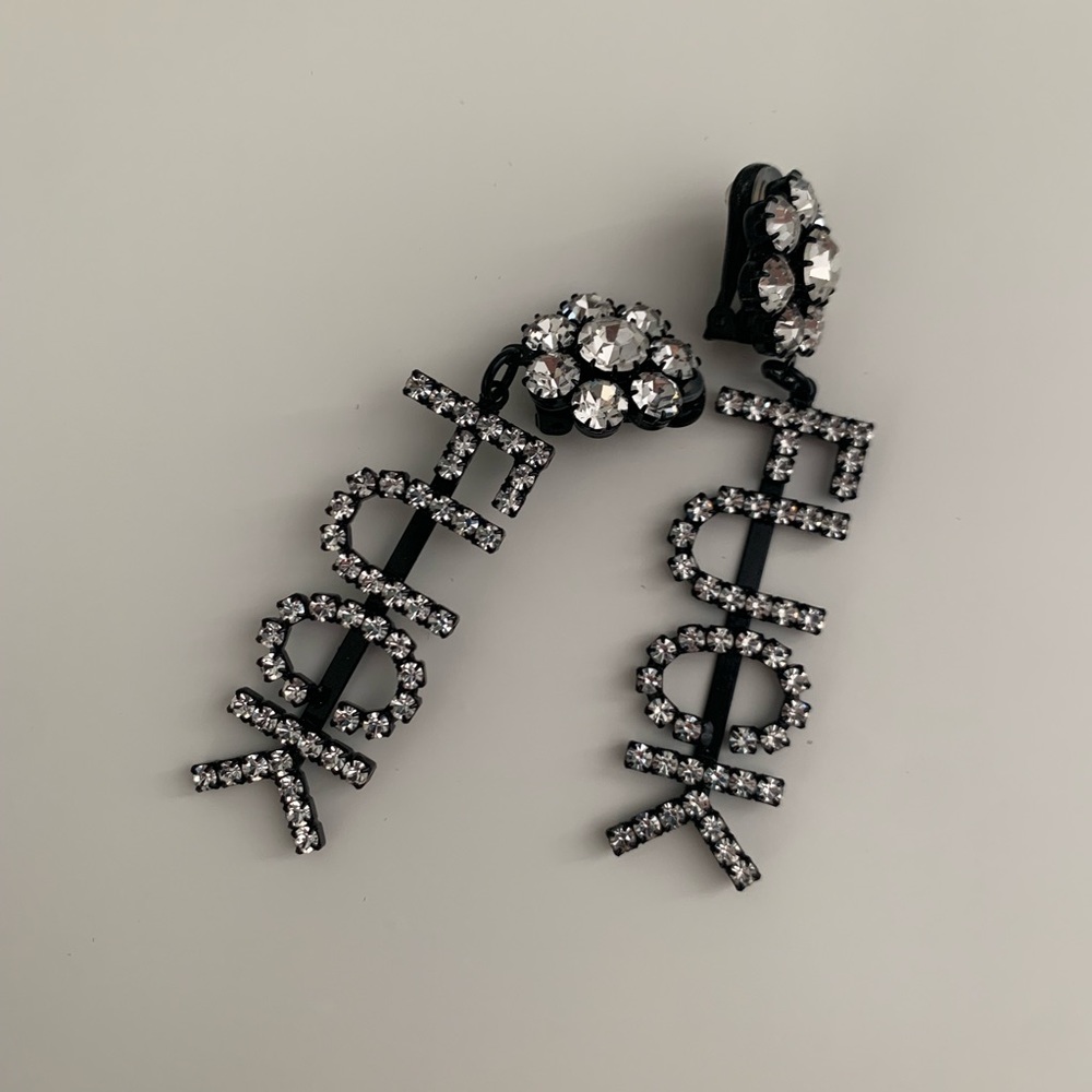 ASHLEY WILLIAMS CLIP ON EARRINGS